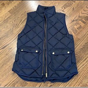 J.Crew Excursion navy quilted vest XS